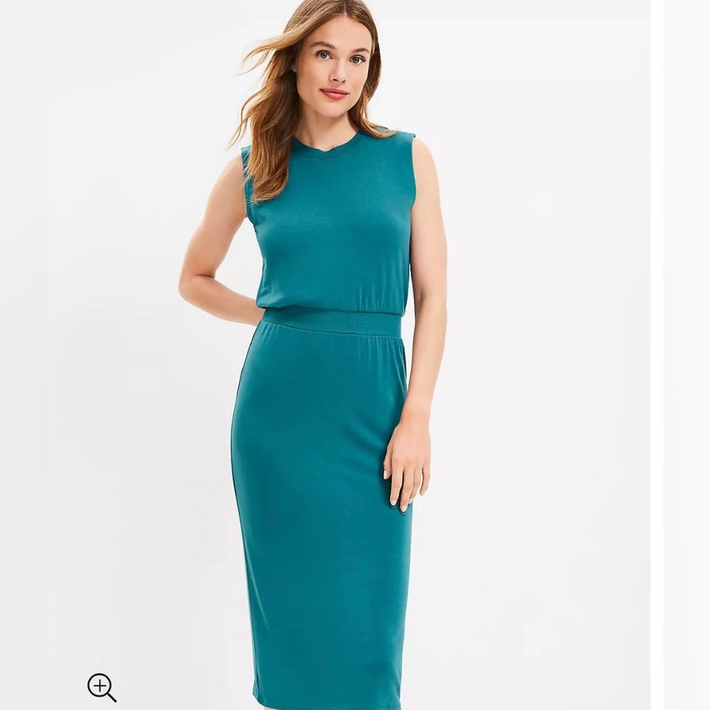 NWT Lou & Grey Signaturesoft Cinched Waist Midi Dress